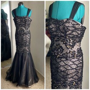 Terani Couture Black and Gold Mesh Polka-Dot Beaded Formal Mermaid Dress Size 8